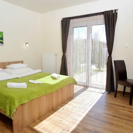 Guest house Cserkeszem Panzio *