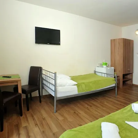 Cserkeszem Panzio Guest house Cserkeszolo